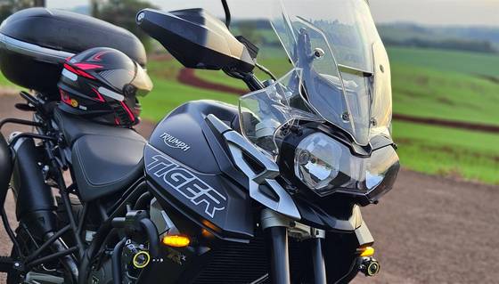TRIUMPH TIGER 800 XRX 